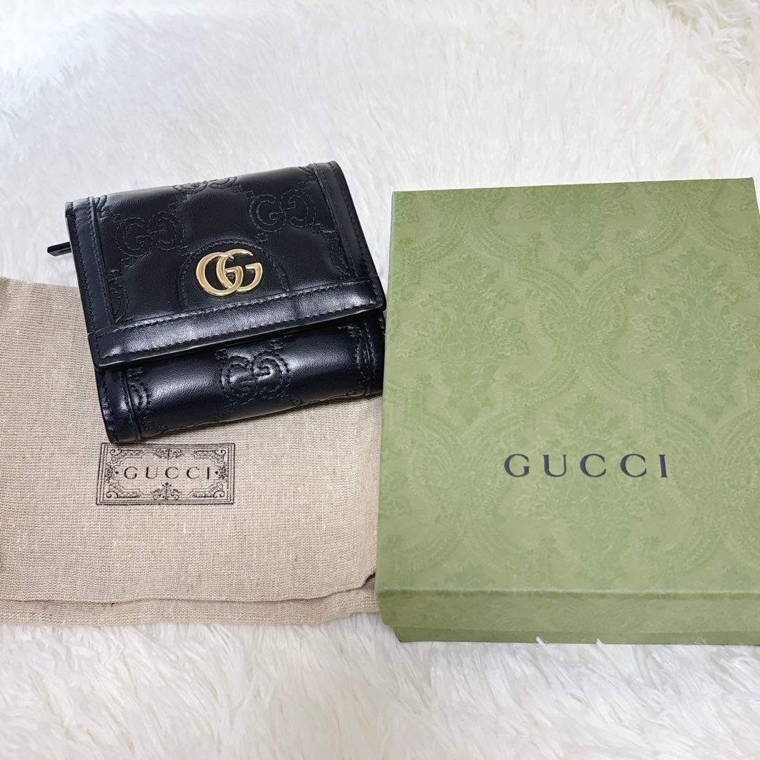 美品✨GUCCI GG マトラッセ 二つ折り財布 黒 キルティング