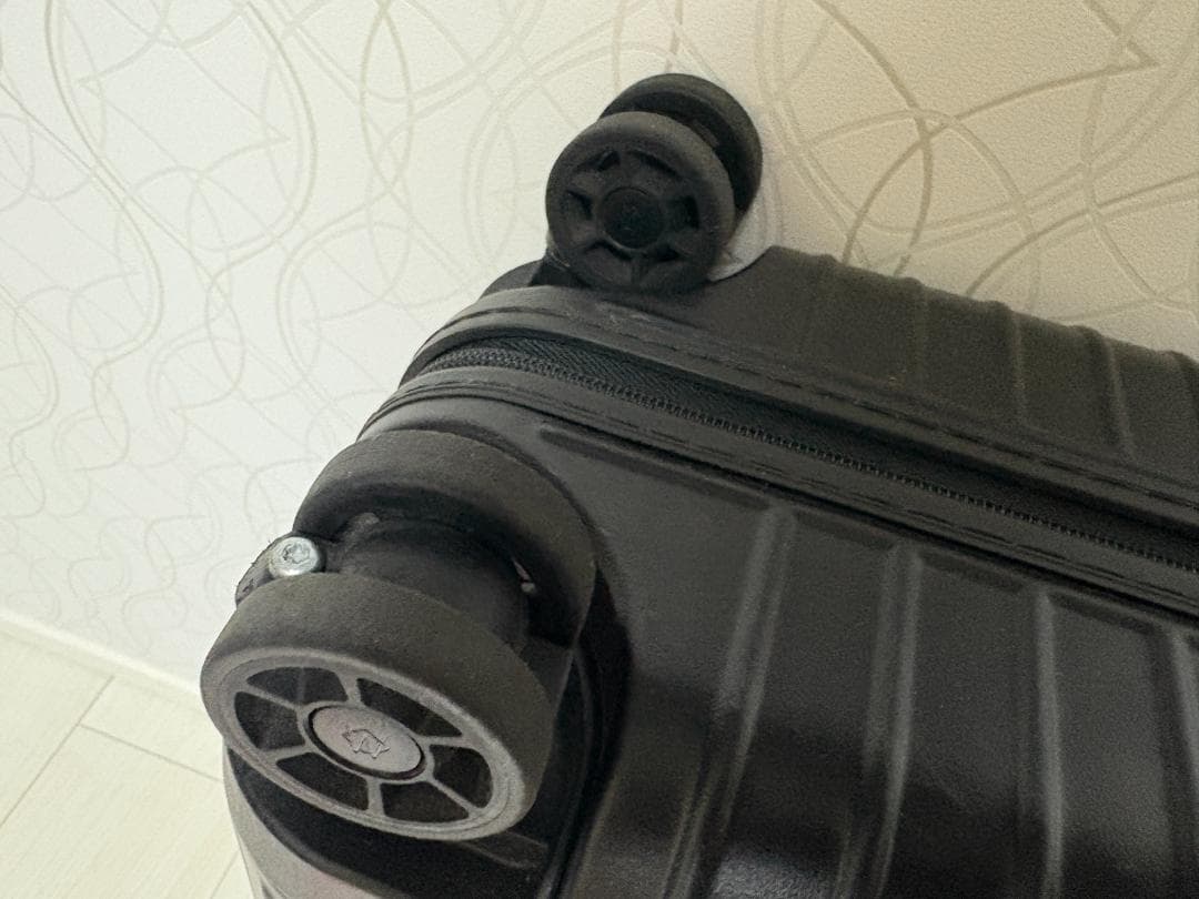 RIMOWA リモワ Essential Cabin S マットブラック