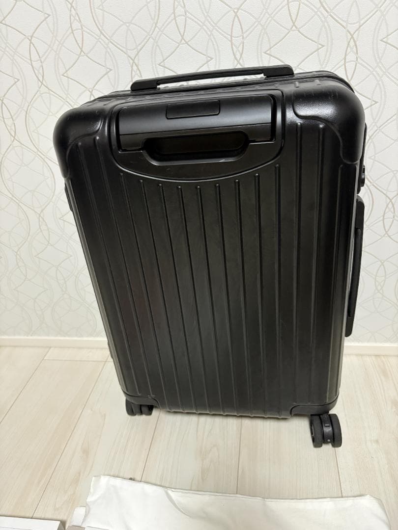 RIMOWA リモワ Essential Cabin S マットブラック