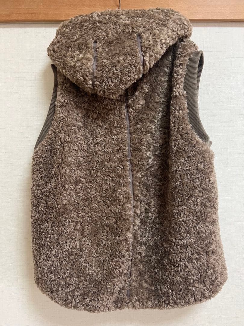 最終値下げ★新品★アヤン ayane★プードルベスト★38