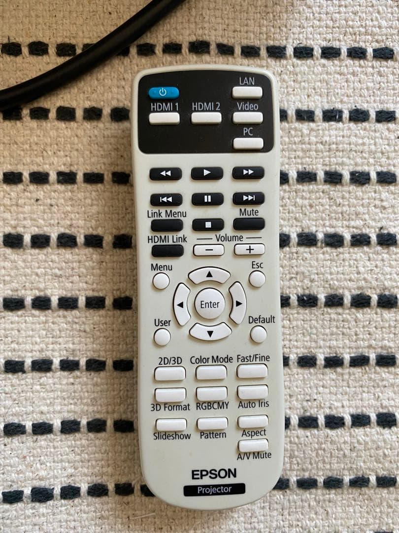 EPSON EH-TW5200 フルHD 3D対応　プロジェクター本体