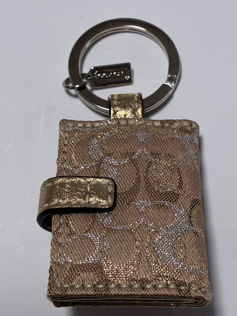 COACH Picture Frame Charm 手帳型キーホルダー チャーム