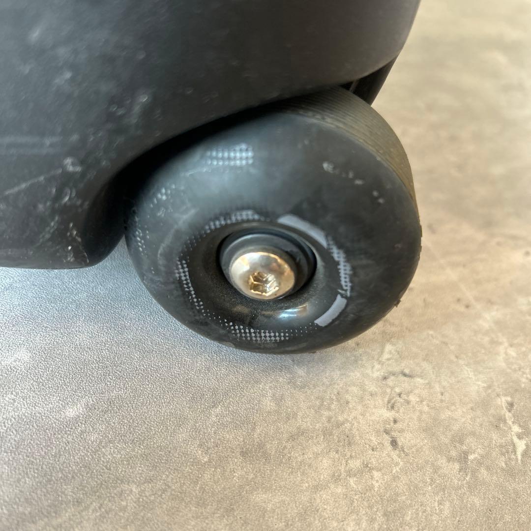 BURTON　86L　ウィーリーダブルデッキ　スーツケース　キャリーバッグ