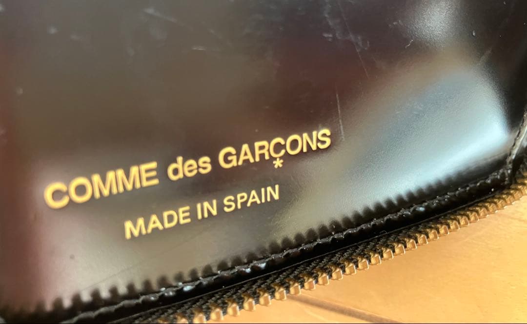 COMME des GARÇONS ブラック折り財布