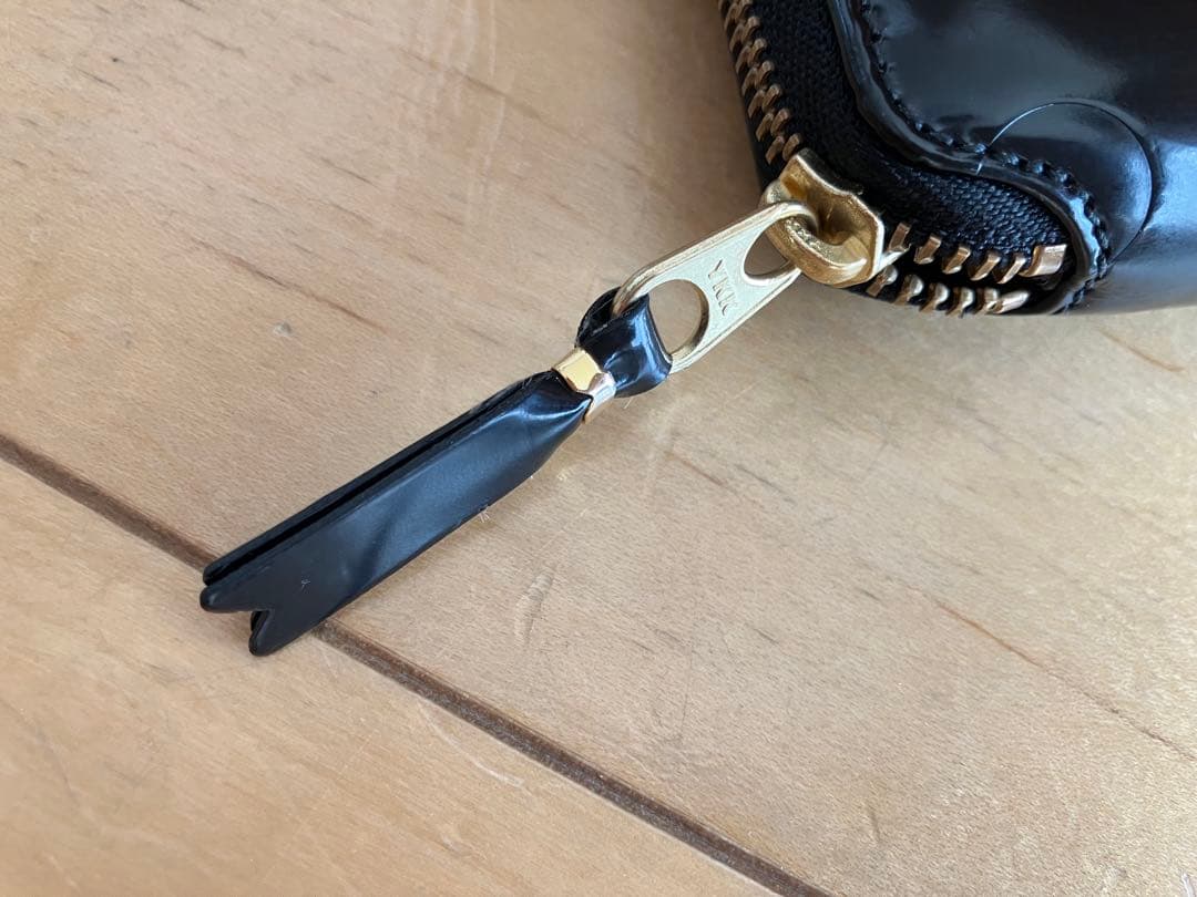 COMME des GARÇONS ブラック折り財布