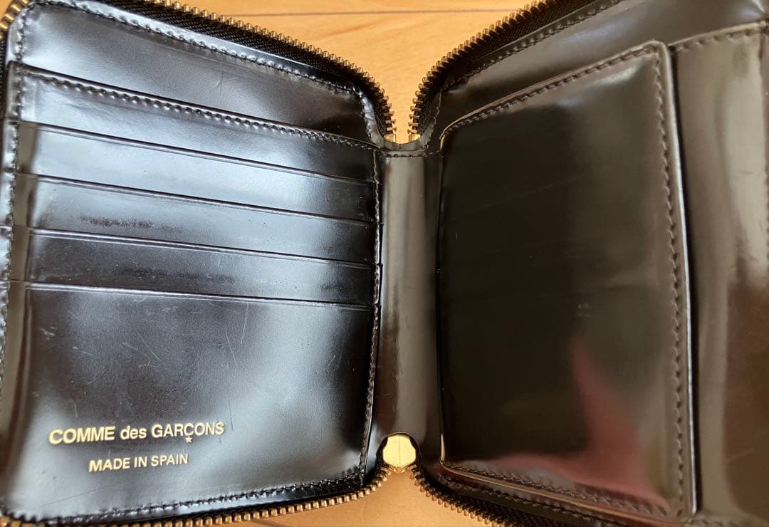 COMME des GARÇONS ブラック折り財布