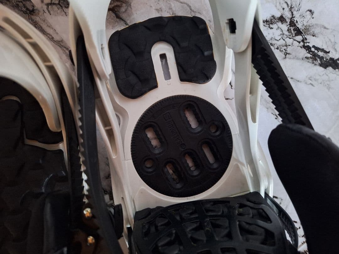 SALOMON サロモン　リズム　スノーボードビンディング