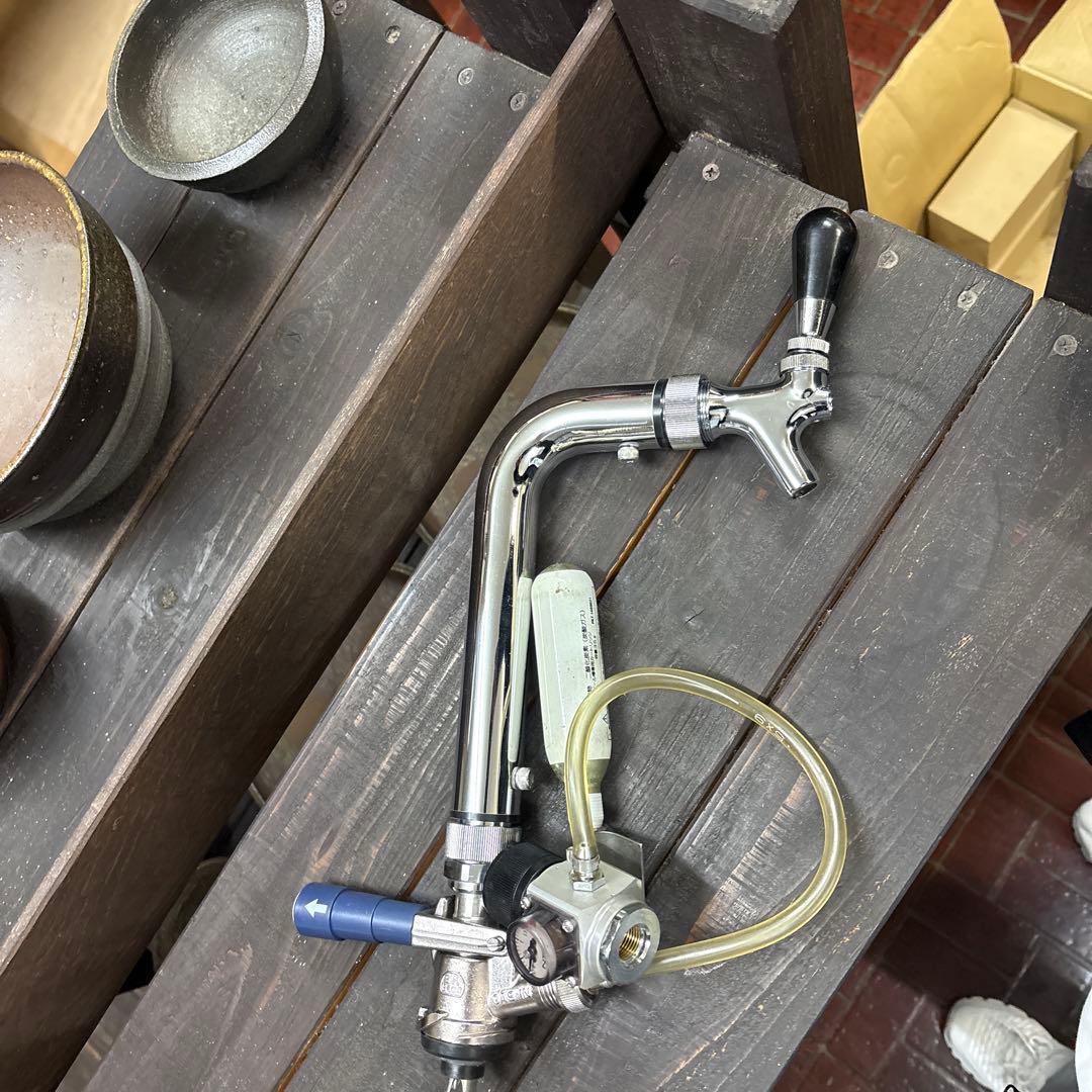 サントリー 生ビール樽用 ヘッド・コック、減圧弁