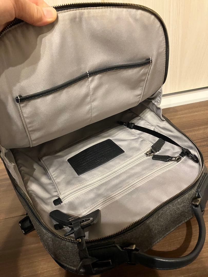 TUMI グレー リュック・バックパック