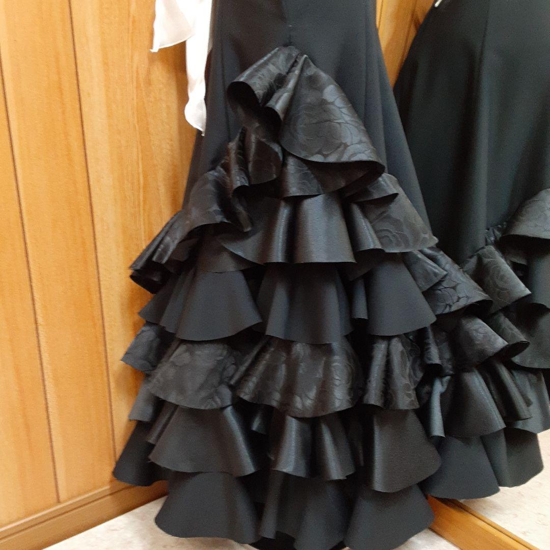 フラメンコ衣装　☆ファルダのみ　ブラックファルダ　豪華3段フリル