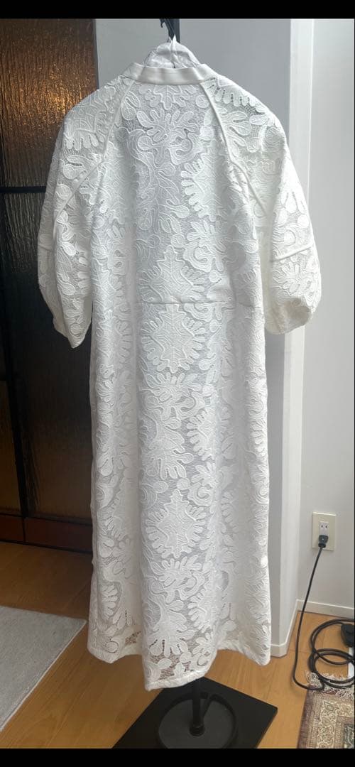 アドーア　リーフオーナメントレースワンピース