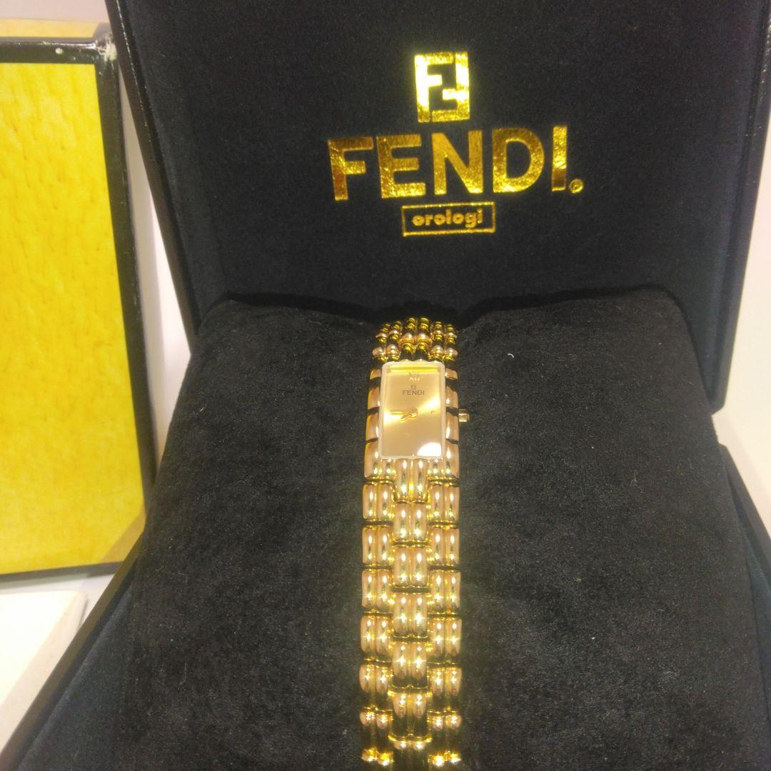 未使用品級　FENDI　フェンディ 　腕時計　670L ゴールド　レディース