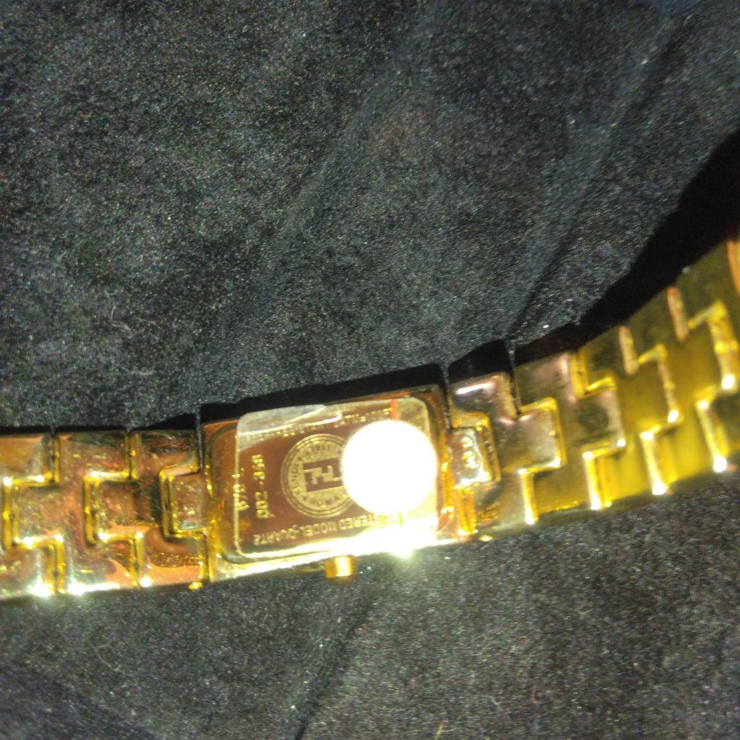 未使用品級　FENDI　フェンディ 　腕時計　670L ゴールド　レディース