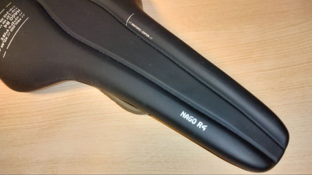 Prologo Nago プロロゴ ナゴR4 Tirox サドル