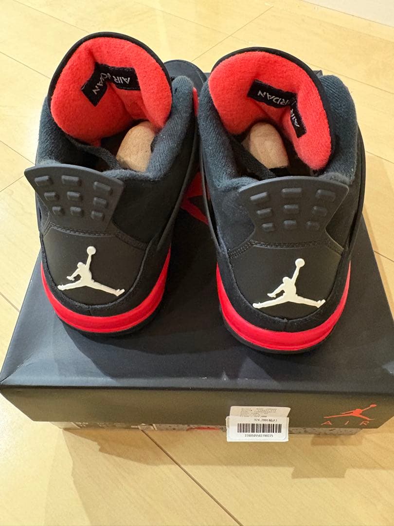 Air Jordan 4 レッドサンダー　新品　未使用