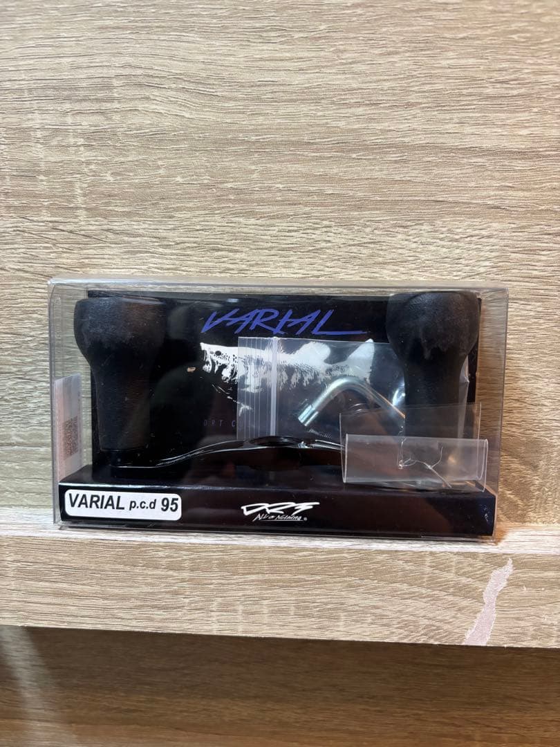 イヅナ　DRT VARIAL p.c.d 95 ベイトリールハンドル