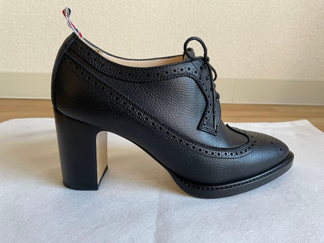 THOM BROWNEロングウイングブローグスタックドヒールペブルグレインレザー