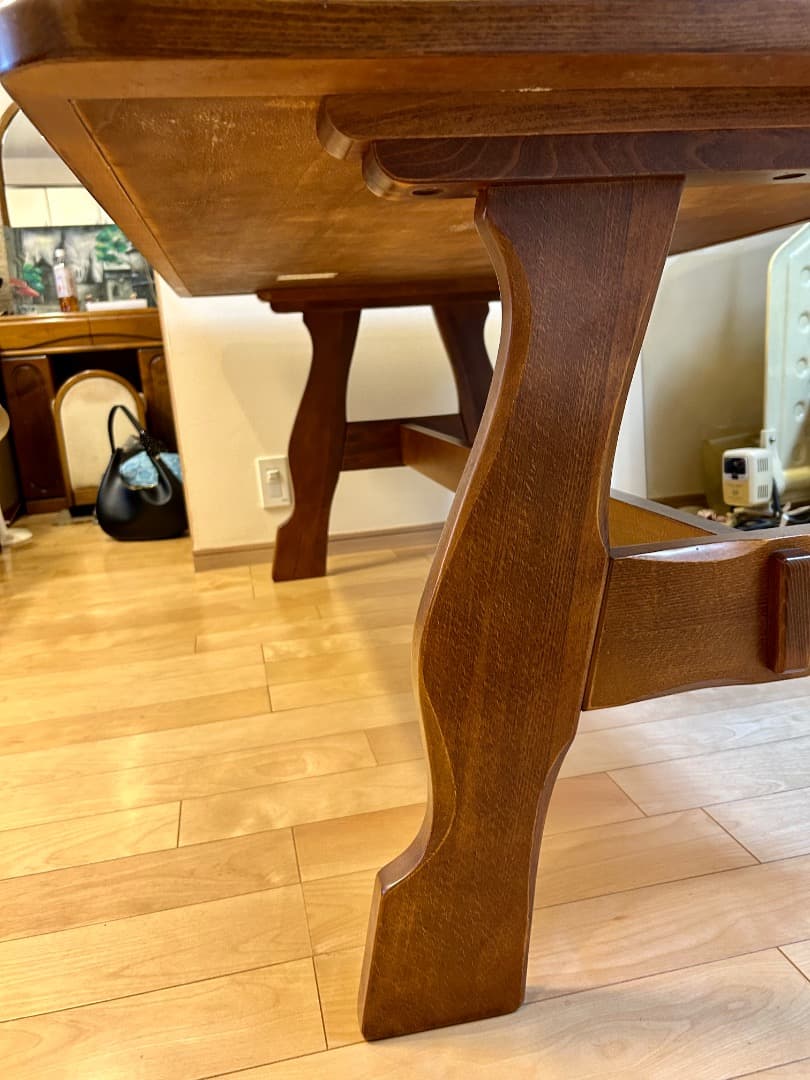 【送料込み】ダイニングテーブル　1,500×920　天然木　柏木工　飛騨家具