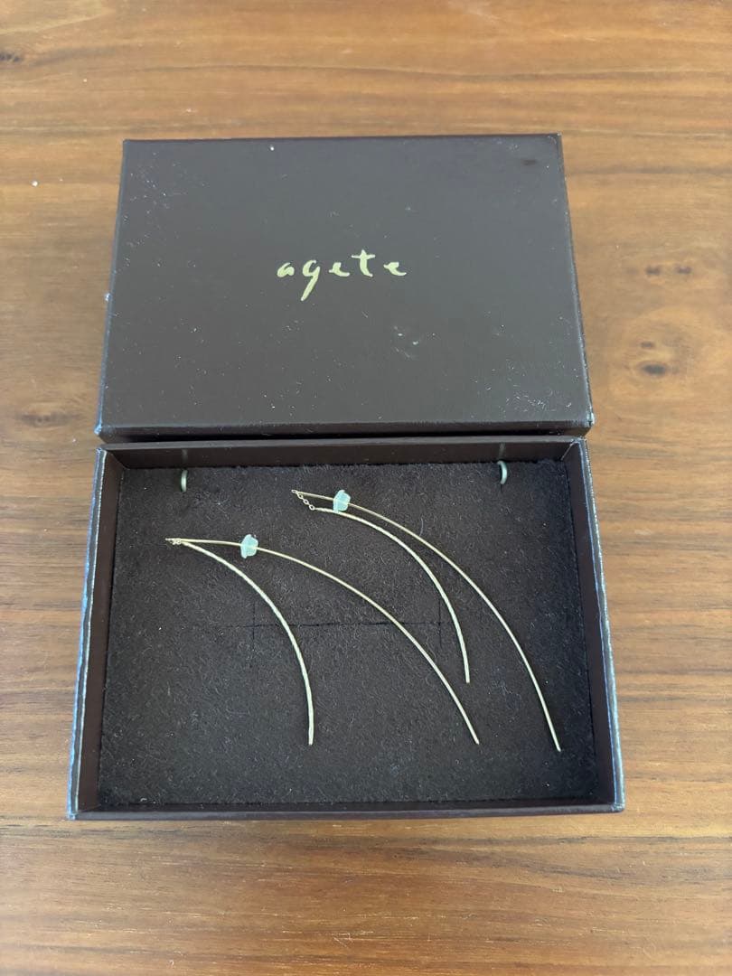 agete アーチ型フープピアス