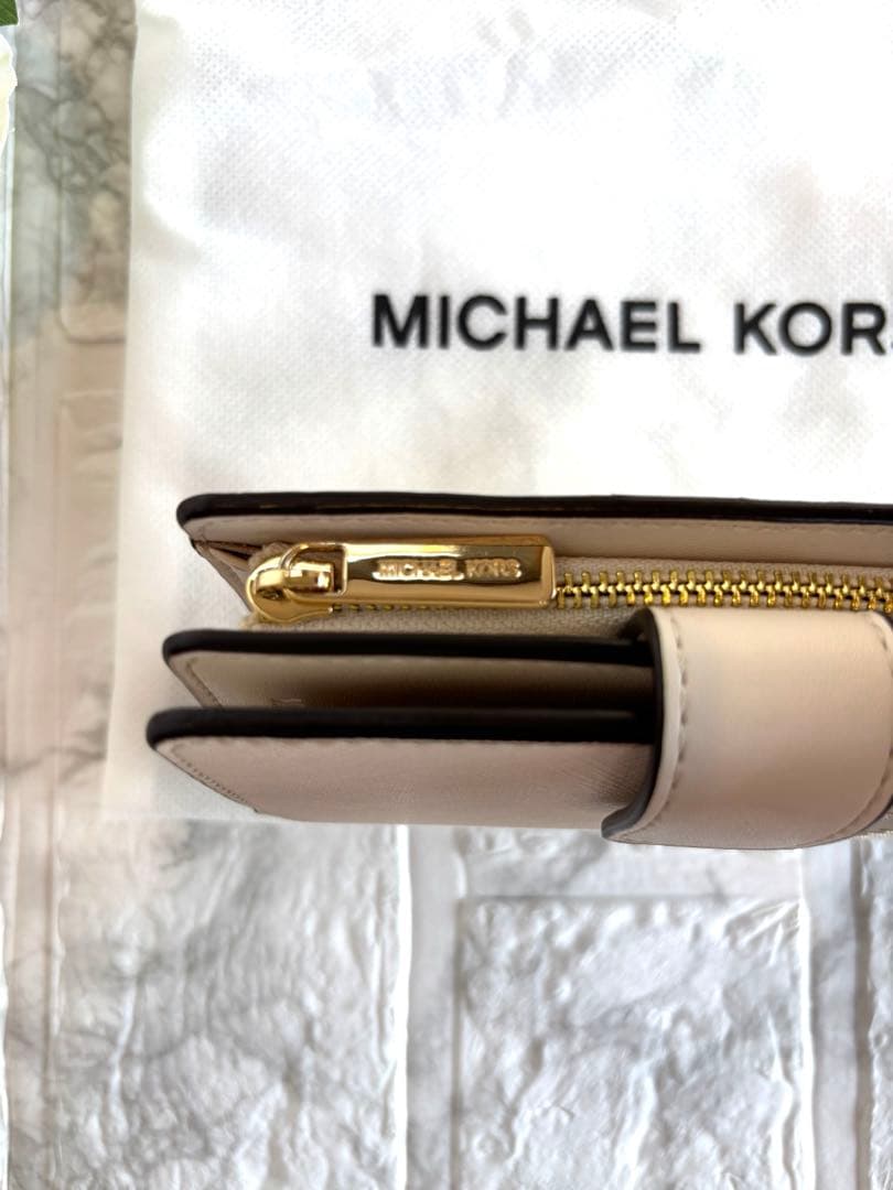 【専用】マイケルコース MICHAELKORS 二つ折り財布ベージュマルチ
