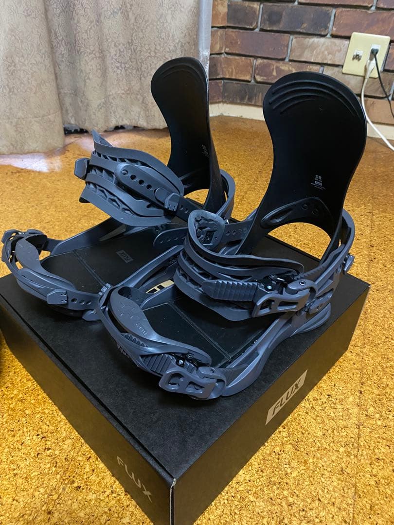 FLUX SR-05 ビンディング グレー Mサイズ