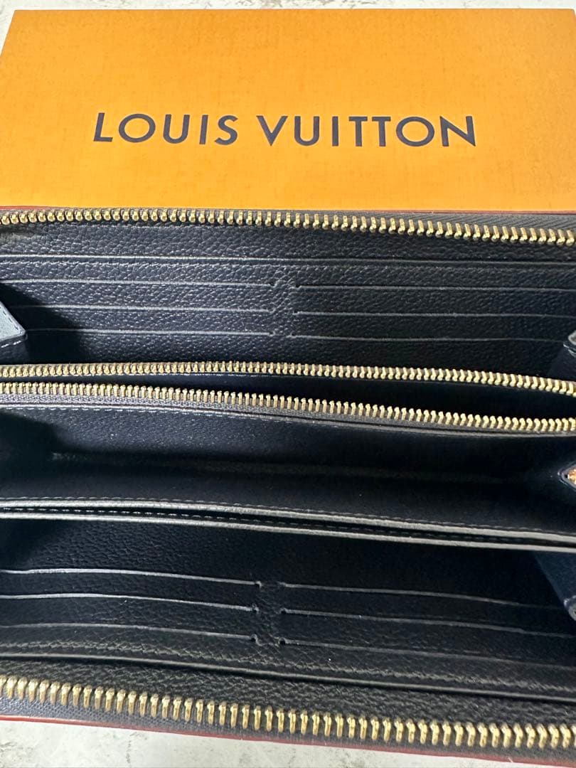 【良品】　LOUIS VUITTON 長財布　正規品　メンズ　レディース　箱付き