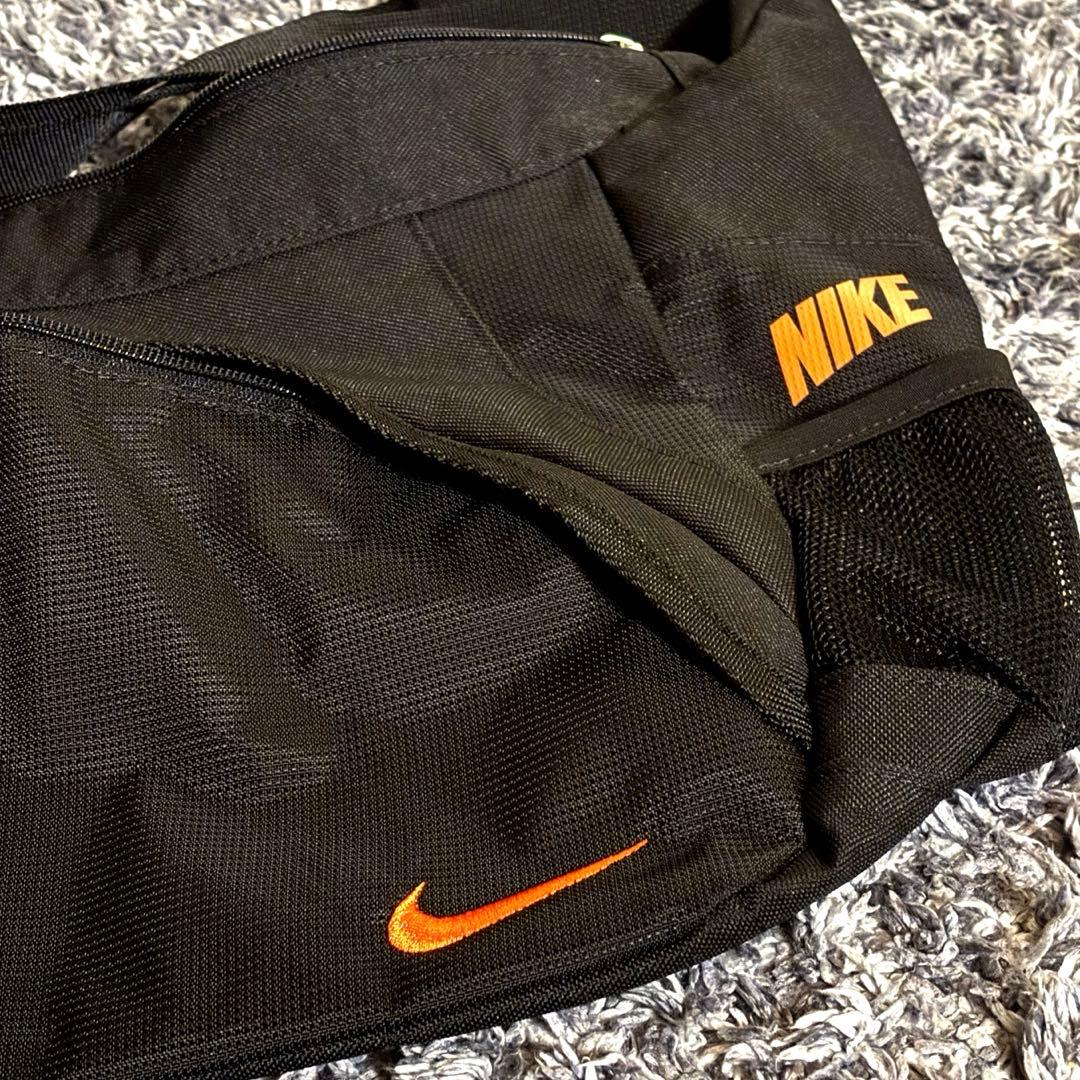 90s NIKE メッセンジャーバッグ　テック系　 archive Y2K