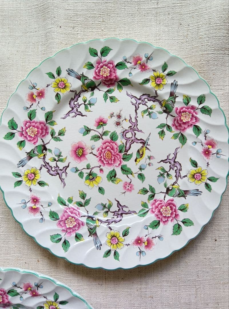 Staffordshire チャイニーズローズプレート 25cm2枚セット