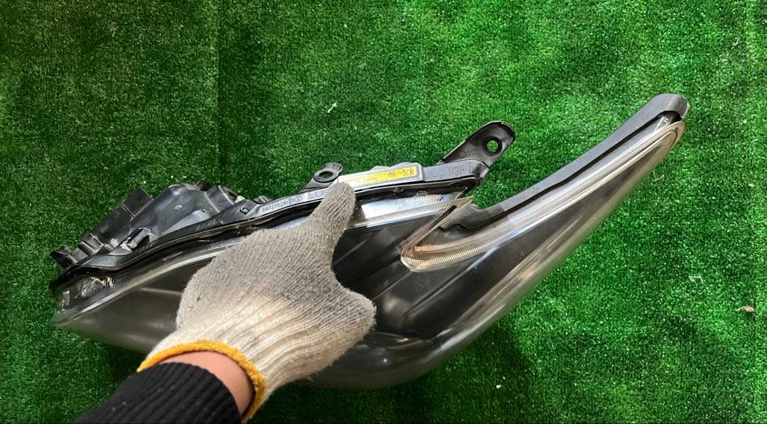 トヨタ 30 プリウス後期 ZVW30 HID ヘッドライト 純正 値下げ可能‼️