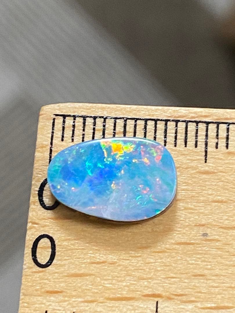 オパール　ダブレット