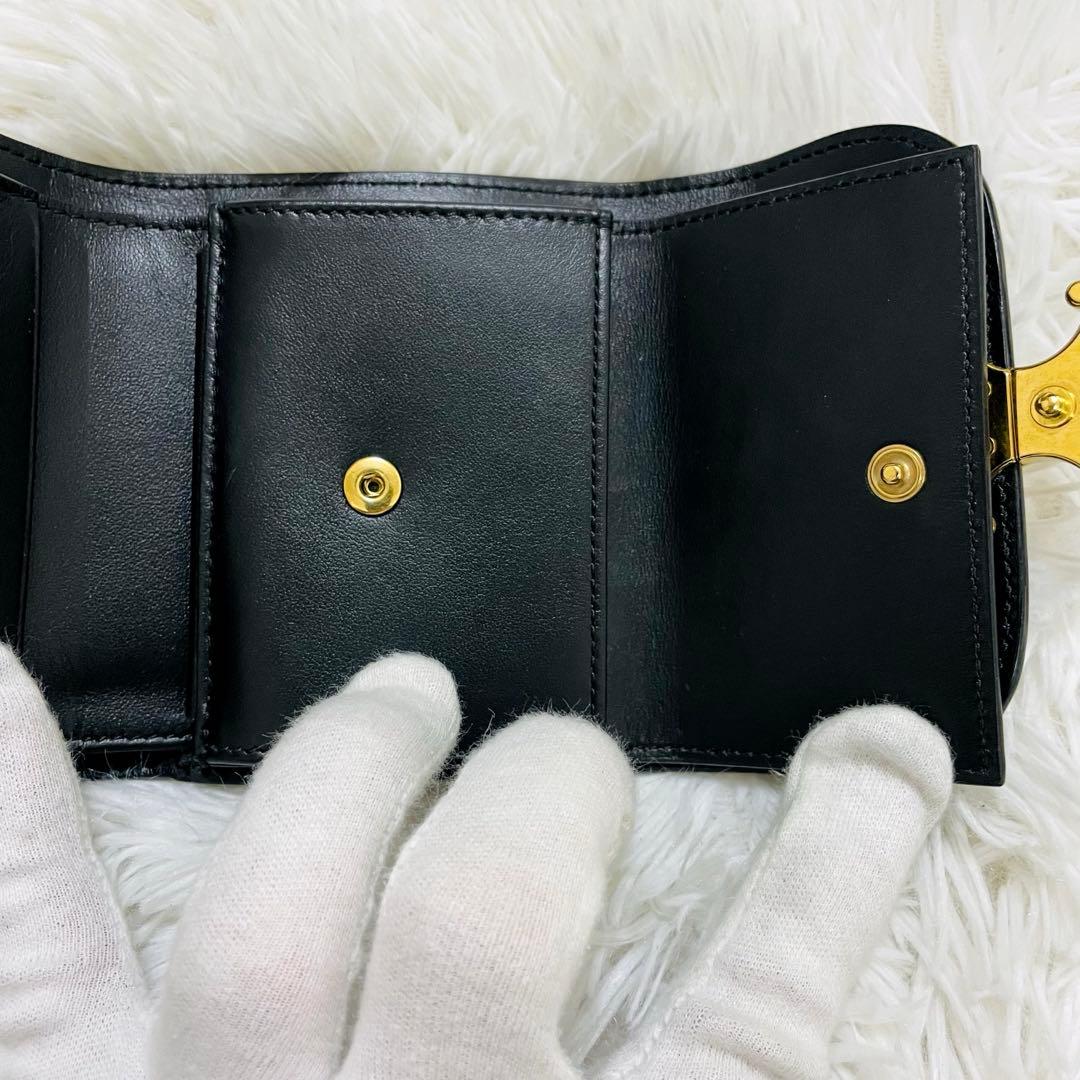 極美✨セリーヌ 三つ折り財布 トリオンフ レザー ブラック ゴールド