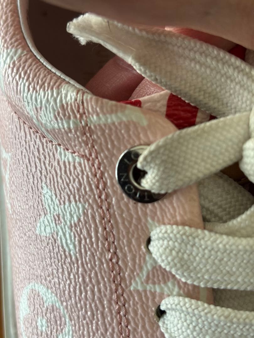 VUITTON スニーカー37