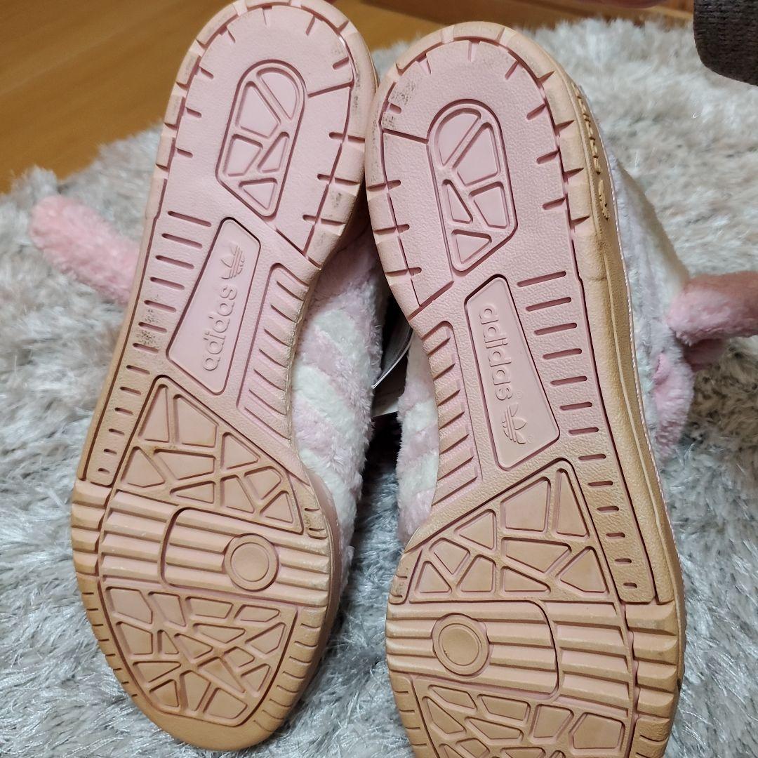 【リリー】クマ顔デザイン ピンクスニーカー