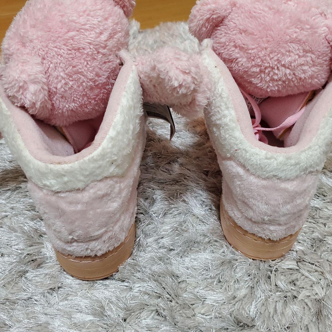 【リリー】クマ顔デザイン ピンクスニーカー