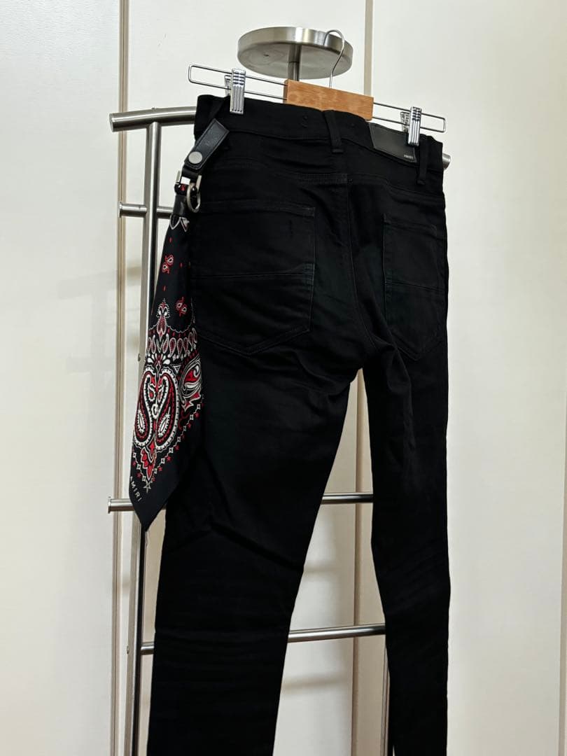 AMIRI バンダナキーチェーン