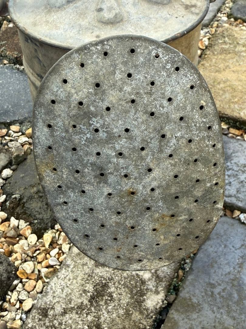 イギリスアンティーク　ブリキのジョウロ