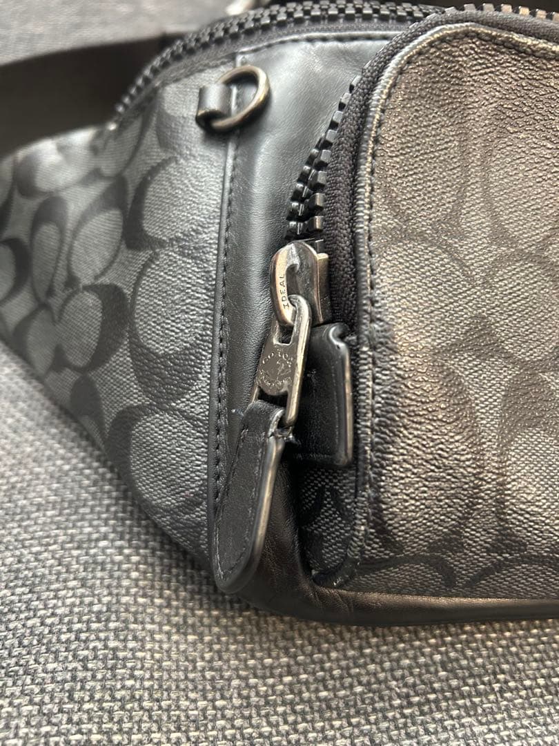 美品 コーチ COACH シグネチャー ボディバッグ ウエストバッグ C3765