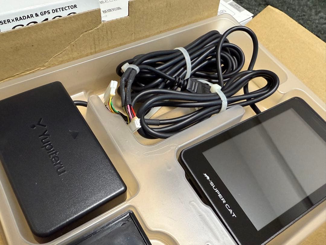 Yupiteru LS2100 GPSレーダー探知機本体、OBDアダプタ付き