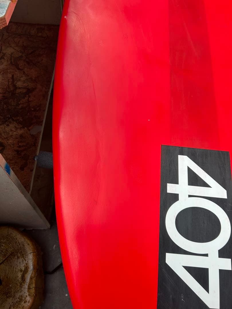 404 EMPIRE SUPサーフボード 9'0\" 赤色 フィン、パドル付き