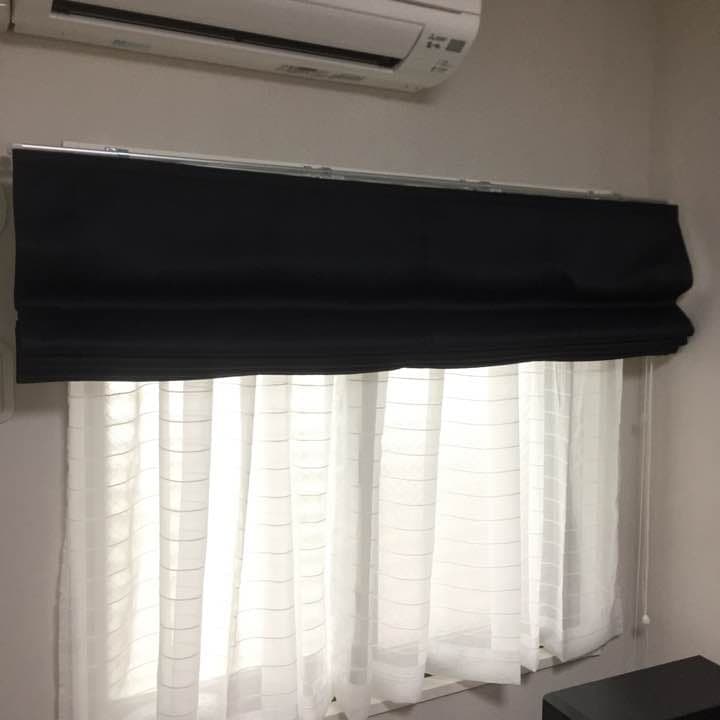 シェードカーテン ブラック