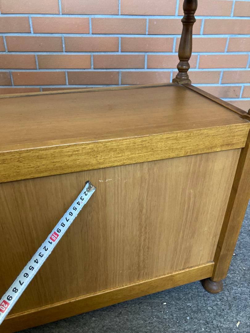 カリモク　キャビネット　チェスト　アンティーク調　ヴィンテージ　花台　電話台