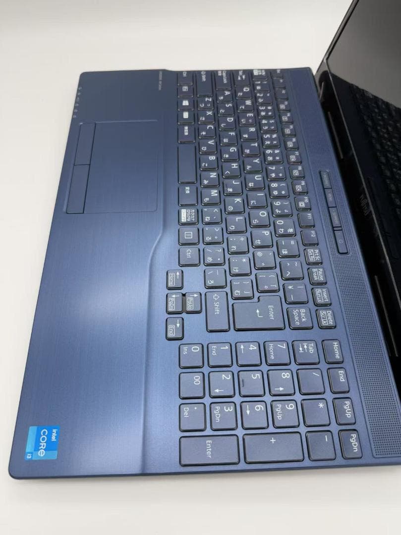 未使用品近い 富士通 第11世代 新品SSD512GB Office2021