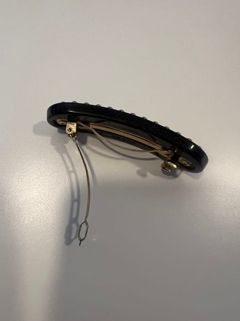 【正規品・美品・値下げしました】PRADA スタッズ付き ブラックバレッタ