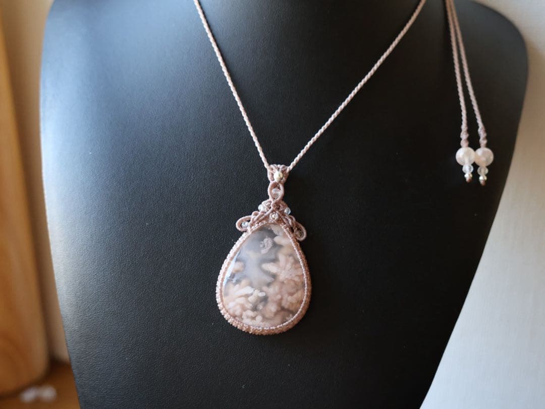 J*s様 パープルマイカ　マクラメ　ネックレス 桜瑪瑙ネックレス