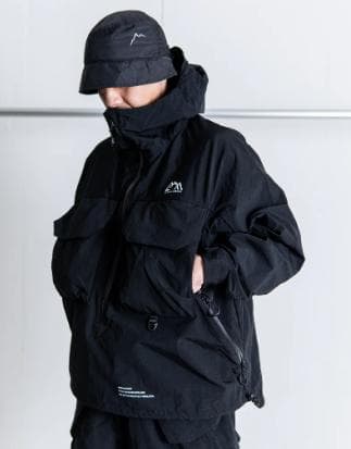 【超美品】CMF OUTDOOR GARMENT アノラックフーディ S 黒