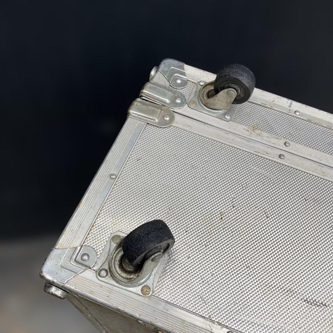 希少　大型　アルミキャリーケース　昭和レトロ　スーツケース　トラベルトランク