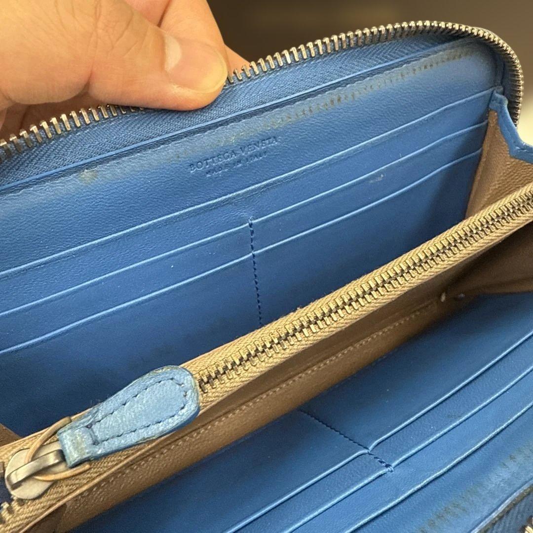 BOTTEGA VENETA ラウンドジップ ブルー レザー 長財布