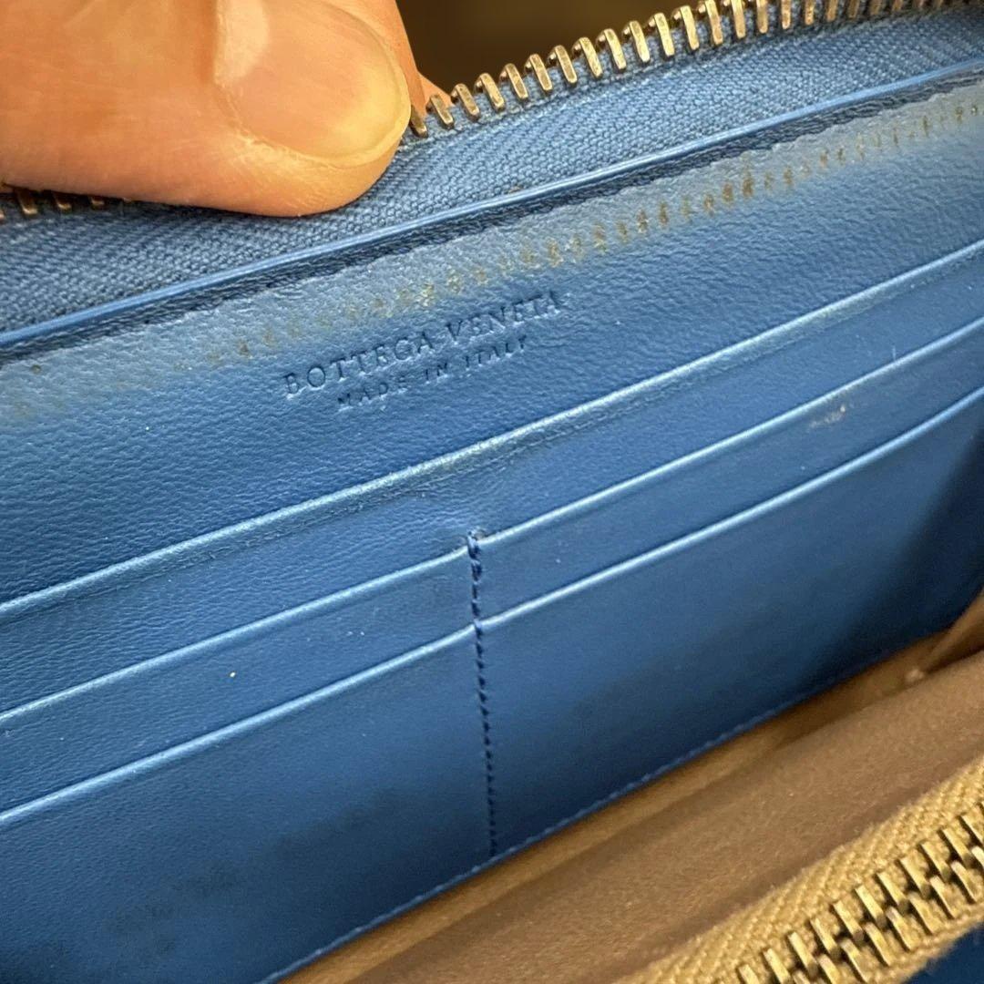 BOTTEGA VENETA ラウンドジップ ブルー レザー 長財布