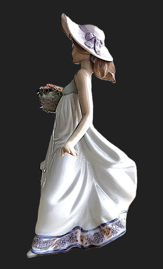 リヤドロ 春の花かご LLADRO 5790 人形フィギュリン 美品 箱あり