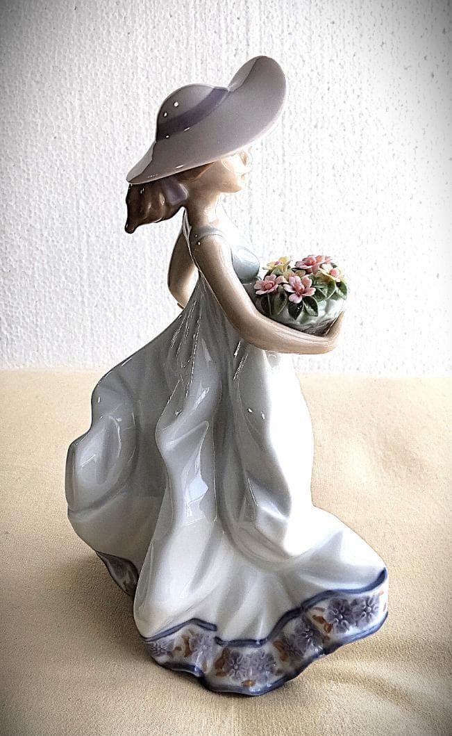 リヤドロ 春の花かご LLADRO 5790 人形フィギュリン 美品 箱あり